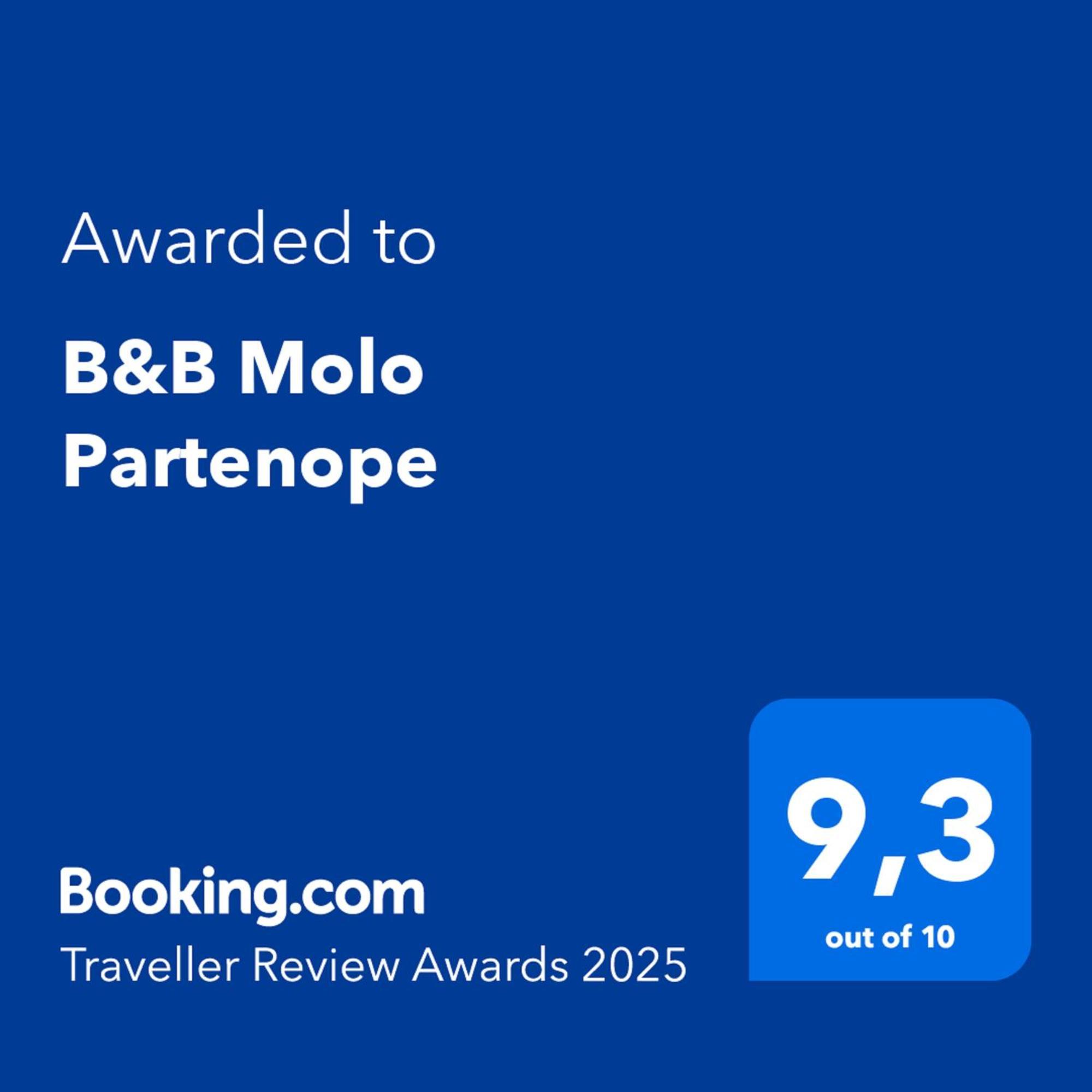Molo Partenope * Napels